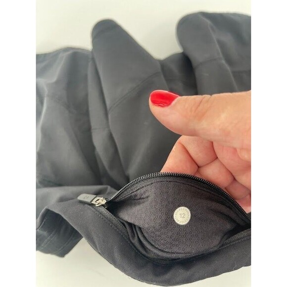 Lululemon Skirt Womens Size 12 Black Stretch Pace Rival Tennis Casual Yoga Golf - Picture 6 of 9